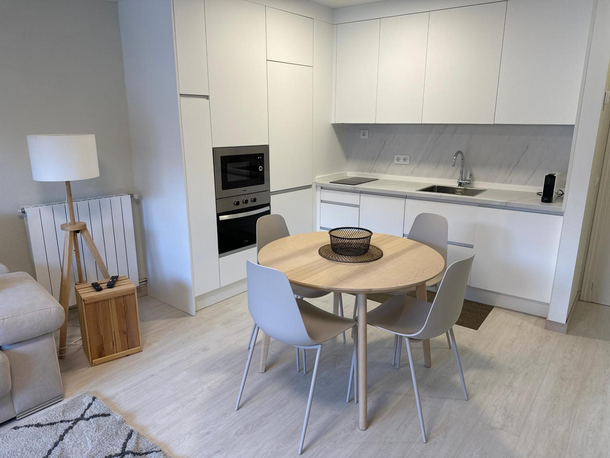 Apartamento Recien Reformado En Ескарай Екстериор снимка