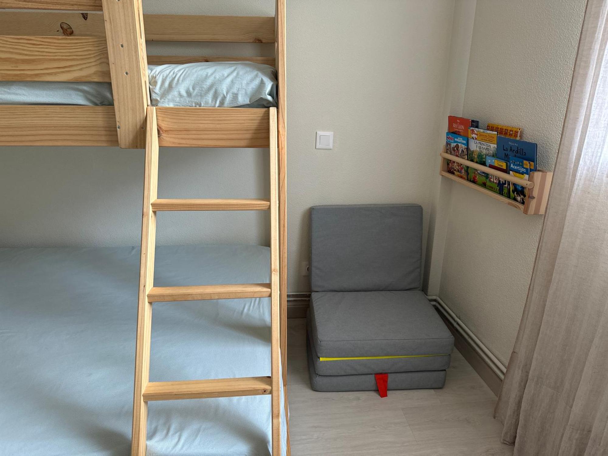 Apartamento Recien Reformado En Ескарай Екстериор снимка