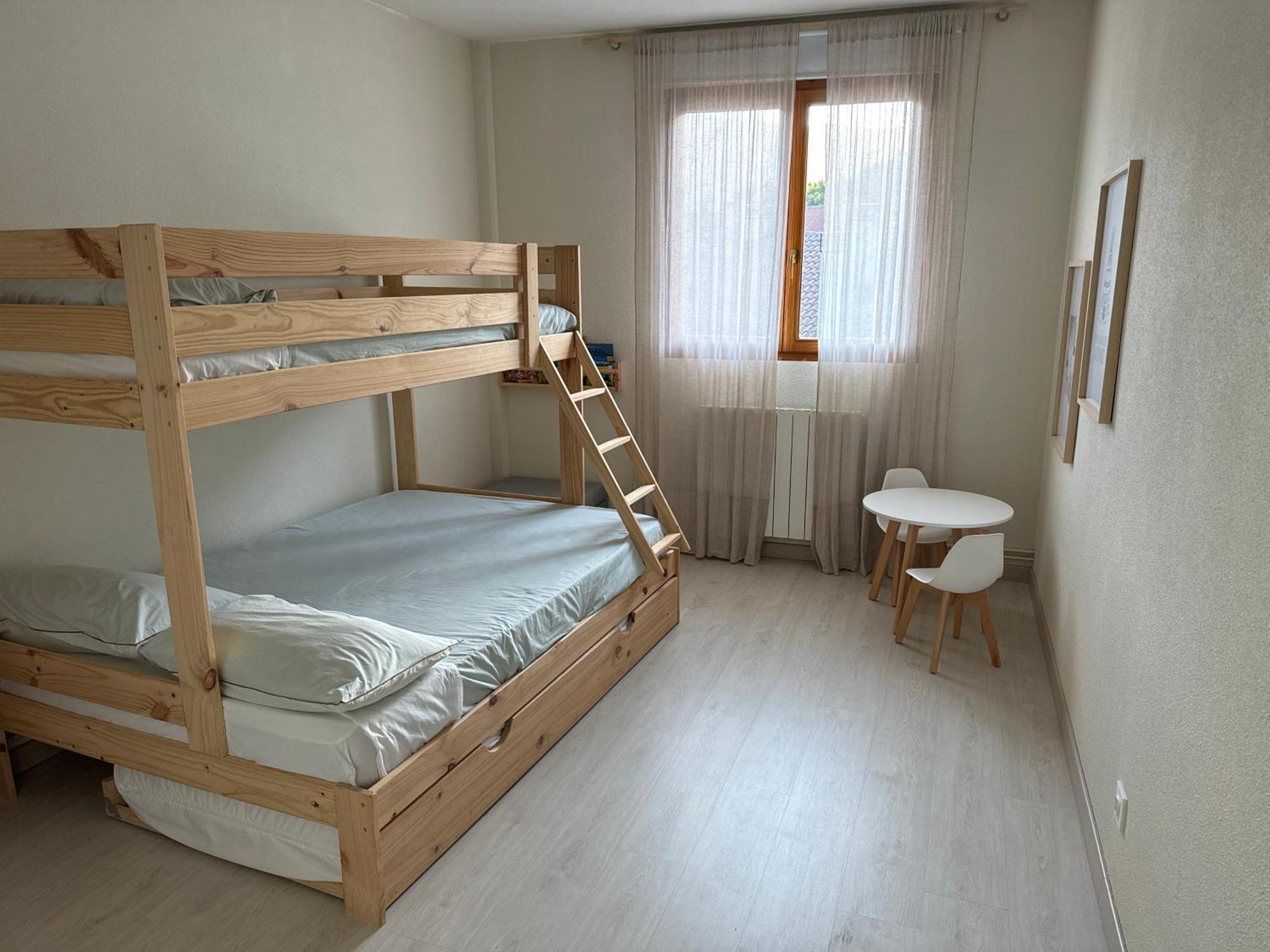 Apartamento Recien Reformado En Ескарай Екстериор снимка